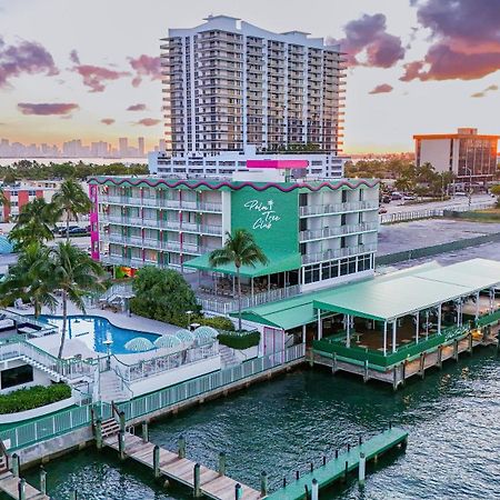 ベスト ウエスタン オン ザ ベイ イン&マリーナ North Bay Village エクステリア 写真